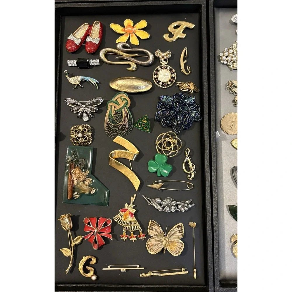 HUGE Vintage - Modern LOT Rhinestone Mixed Material Brooch Pin Some Signed